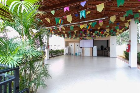 Apartamento para alugar com 44m², 2 quartos e sem vaga Apartamento para alugar com 44m², 2 quartos e sem vagaÁrea comum - Churrasqueira