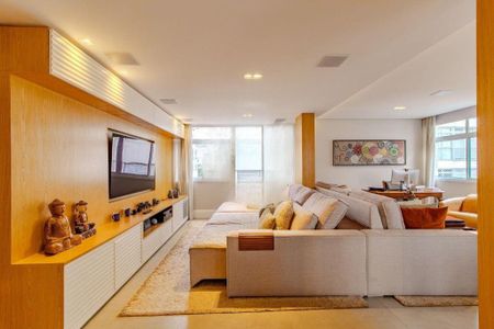Apartamento à venda com 158m², 3 quartos e 1 vaga