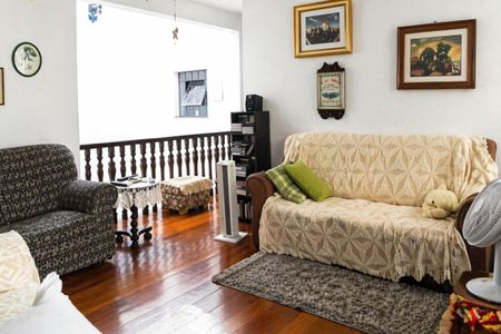 Casa à venda com 6 quartos, 301m² em Santa Lúcia, Belo Horizonte