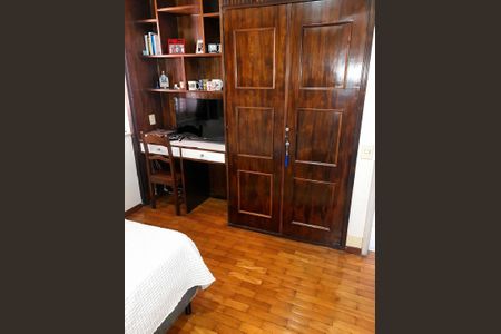 Apartamento à venda com 4 quartos, 250m² em Santo Agostinho, Belo Horizonte