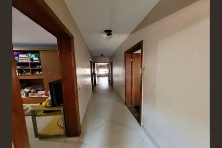 Casa à venda com 3 quartos, 180m² em Balneário São Francisco, Diadema