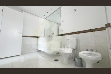 Apartamento à venda com 370m², 4 quartos e 5 vagas