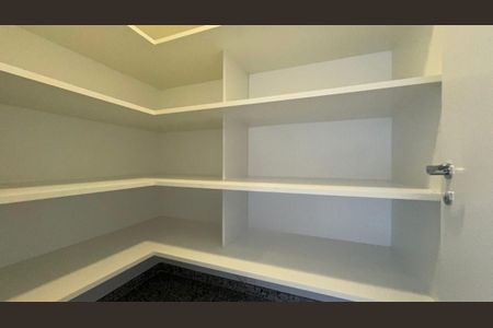 Apartamento à venda com 370m², 4 quartos e 5 vagas
