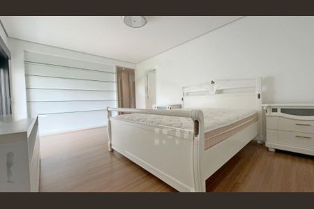 Apartamento à venda com 370m², 4 quartos e 5 vagas