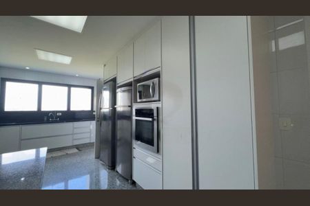 Apartamento à venda com 370m², 4 quartos e 5 vagas