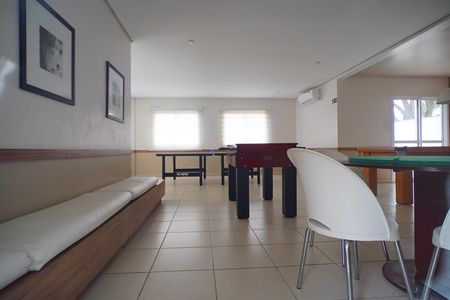 Apartamento para alugar com 55m², 2 quartos e 1 vaga Apartamento para alugar com 55m², 2 quartos e 1 vagaSala de jogos