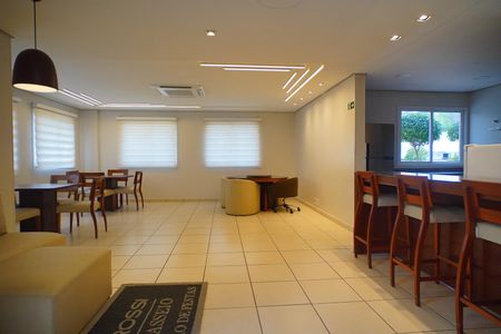 Apartamento para alugar com 55m², 2 quartos e 1 vaga Apartamento para alugar com 55m², 2 quartos e 1 vagaÁrea comum - Salão de festas