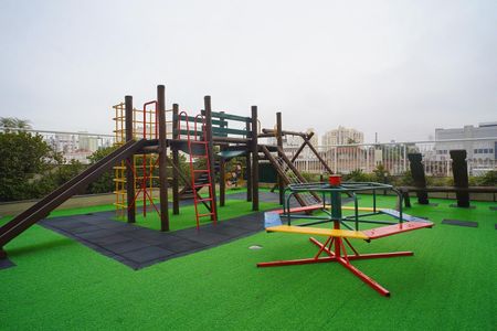Apartamento para alugar com 55m², 2 quartos e 1 vaga Apartamento para alugar com 55m², 2 quartos e 1 vagaÁrea comum - Playground