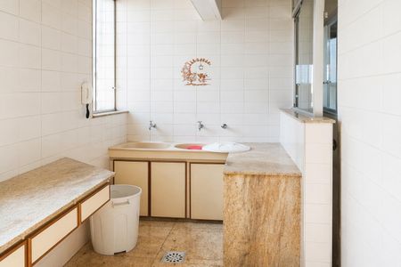 Apartamento à venda com 4 quartos, 296m² em Centro, Belo Horizonte