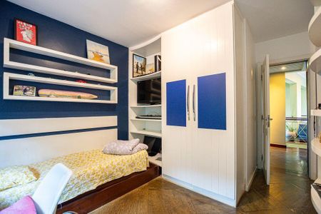 Casa à venda com 300m², 3 quartos e 4 vagas