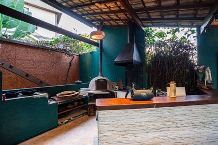 Casa à venda com 300m², 3 quartos e 4 vagas