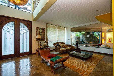 Casa à venda com 300m², 3 quartos e 4 vagas