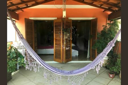 Casa à venda com 140m², 3 quartos e 2 vagas