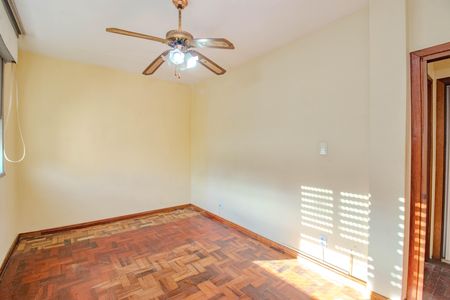 Quarto 2 de apartamento à venda com 3 quartos, 70m² em Petrópolis, Porto Alegre