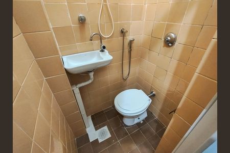 Apartamento para alugar com 70m², 2 quartos e 1 vaga Apartamento para alugar com 70m², 2 quartos e 1 vagaBanheiro de serviço