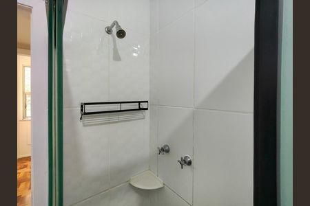Apartamento para alugar com 70m², 2 quartos e 1 vaga Apartamento para alugar com 70m², 2 quartos e 1 vagaBanheiro Corredor
