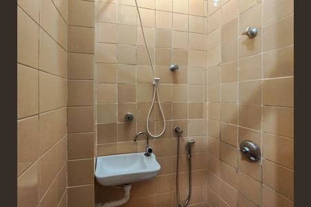 Apartamento para alugar com 70m², 2 quartos e 1 vaga Apartamento para alugar com 70m², 2 quartos e 1 vagaBanheiro de serviço