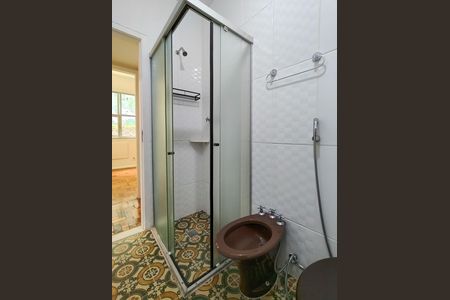 Apartamento para alugar com 70m², 2 quartos e 1 vaga Apartamento para alugar com 70m², 2 quartos e 1 vagaBanheiro Corredor
