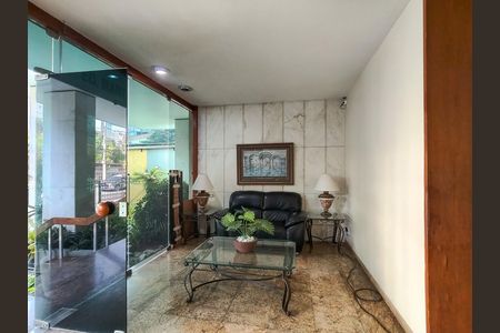 Apartamento para alugar com 70m², 2 quartos e 1 vaga Apartamento para alugar com 70m², 2 quartos e 1 vagaFachada e portaria