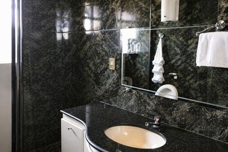 Casa à venda com 4 quartos, 280m² em Santa Monica, Belo Horizonte