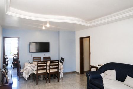 Casa à venda com 4 quartos, 280m² em Santa Monica, Belo Horizonte