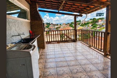 Casa à venda com 2 quartos, 290m² em São Benedito, Belo Horizonte