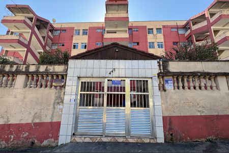 Apartamento à venda com 45m², 2 quartos e 1 vaga Apartamento à venda com 45m², 2 quartos e 1 vagaFachada