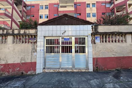 Apartamento à venda com 45m², 2 quartos e 1 vaga Apartamento à venda com 45m², 2 quartos e 1 vagaFachada