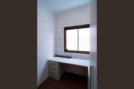 Casa de condomínio para alugar com 137m², 3 quartos e 4 vagas Casa de condomínio para alugar com 137m², 3 quartos e 4 vagasEscritório