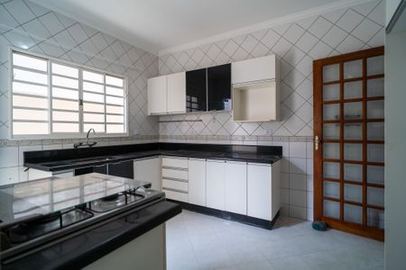 Casa de condomínio para alugar com 137m², 3 quartos e 4 vagas Casa de condomínio para alugar com 137m², 3 quartos e 4 vagasCozinha