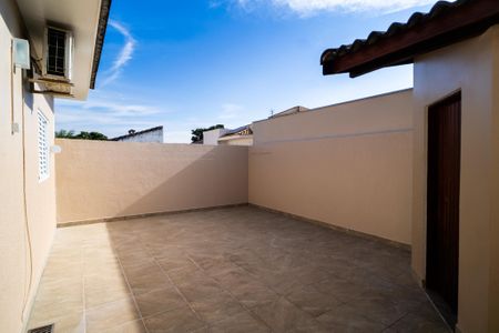 Casa de condomínio para alugar com 137m², 3 quartos e 4 vagas Casa de condomínio para alugar com 137m², 3 quartos e 4 vagasQuintal