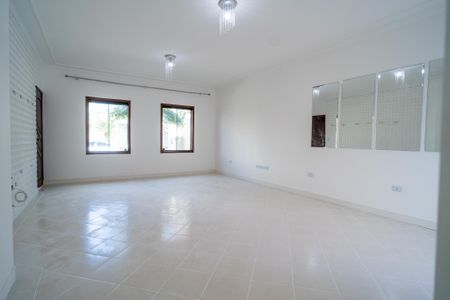 Sala de casa de condomínio para alugar com 3 quartos, 137m² em Jardim Vila Inglesa, Sorocaba