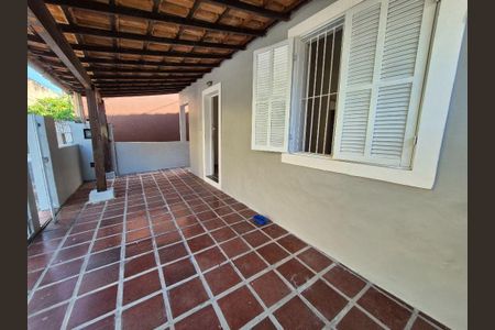 Casa à venda com 105m², 2 quartos e 1 vaga