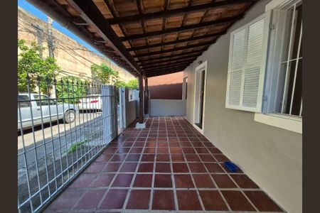 Casa à venda com 105m², 2 quartos e 1 vaga