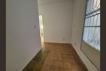 Casa à venda com 105m², 2 quartos e 1 vaga