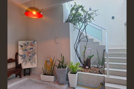 Casa à venda com 137m², 4 quartos e 2 vagas