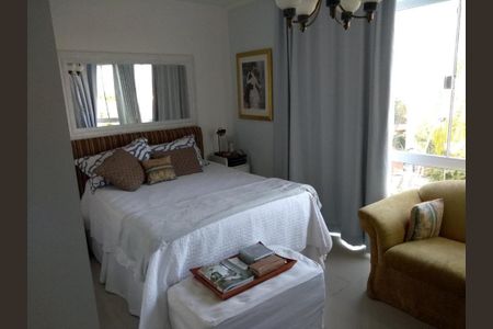 Casa à venda com 4 quartos, 137m² em Camboinhas, Niterói