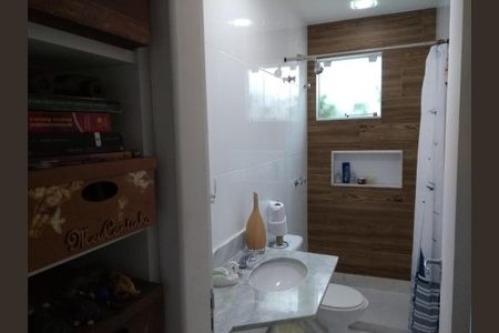 Casa à venda com 137m², 4 quartos e 2 vagas