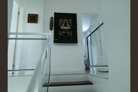 Casa à venda com 137m², 4 quartos e 2 vagas
