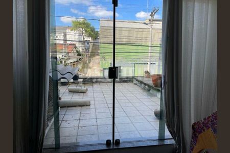 Casa à venda com 155m², 3 quartos e 2 vagas