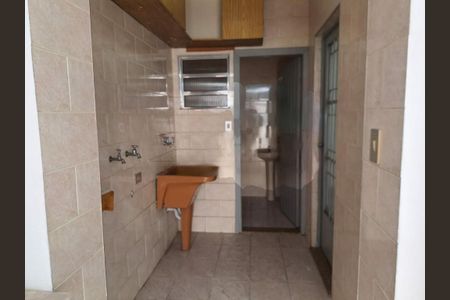Casa à venda com 100m², 2 quartos e 2 vagas