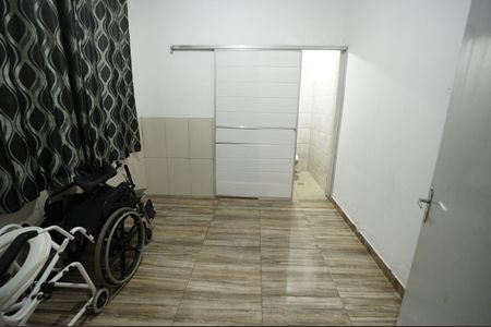 Casa à venda com 208m², 4 quartos e 6 vagas