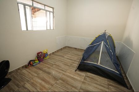 Casa à venda com 208m², 4 quartos e 6 vagas