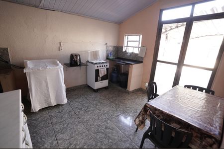 Casa à venda com 208m², 4 quartos e 6 vagas