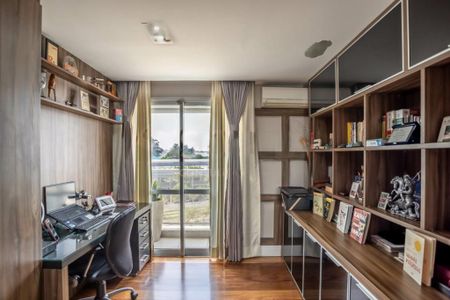 Apartamento à venda com 266m², 4 quartos e 4 vagas