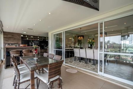Apartamento à venda com 266m², 4 quartos e 4 vagas