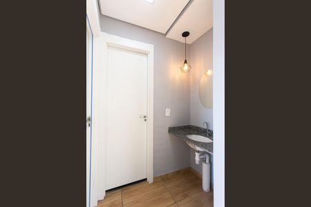 Apartamento para alugar com 34m², 2 quartos e sem vaga Apartamento para alugar com 34m², 2 quartos e sem vagaBanheiro / Lavatório