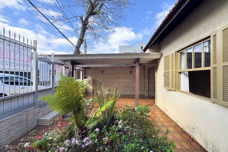 Casa à venda com 300m², 2 quartos e 2 vagas Casa à venda com 300m², 2 quartos e 2 vagasGaragem