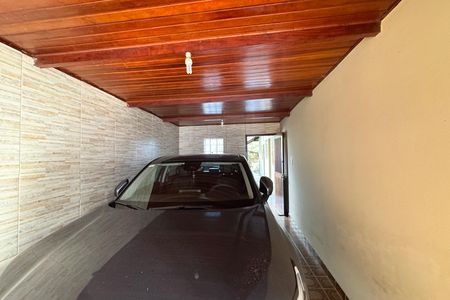 Casa à venda com 300m², 2 quartos e 2 vagas Casa à venda com 300m², 2 quartos e 2 vagasGaragem