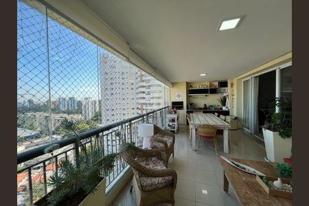 Apartamento à venda com 4 quartos, 146m² em Vila Sofia, São Paulo